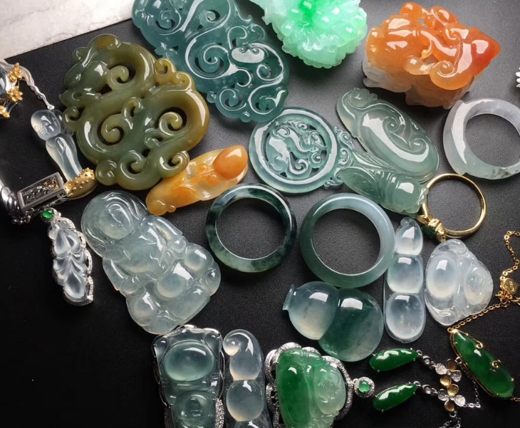 雕刻|原石是翡翠最美的形态,雕刻完体现饰品价值,饰品也具有内涵