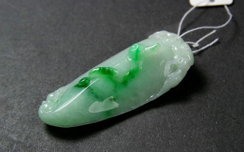 翡翠|翡翠市场的发展,不同档次的翡翠价位几何?一起来详细了解翡翠