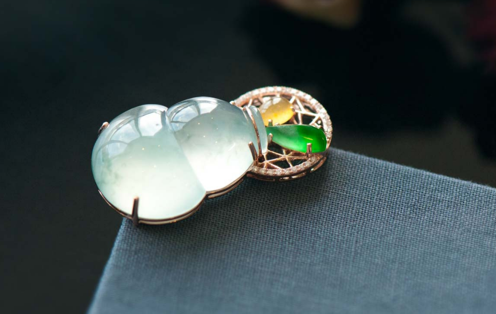 翡翠|收藏翡翠不可以太随意，要认清翡翠的本质，教你学会翡翠收藏