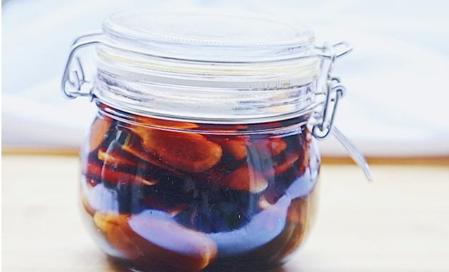 肠胃|醋泡这3物，坚持每天吃，白发少了，肾健壮了，肠胃变好了！