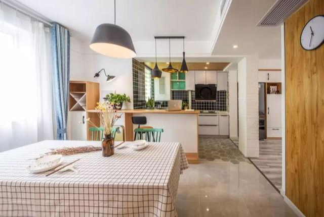 鞋柜应放在哪里？家居达人教你布置鞋柜，轻松多放几双鞋