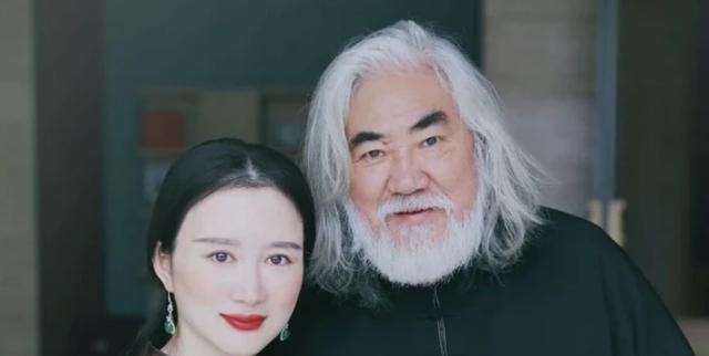 杜星霖|杜星霖写下永久承诺书，誓言不拿老公的任何财产，网友另眼相看