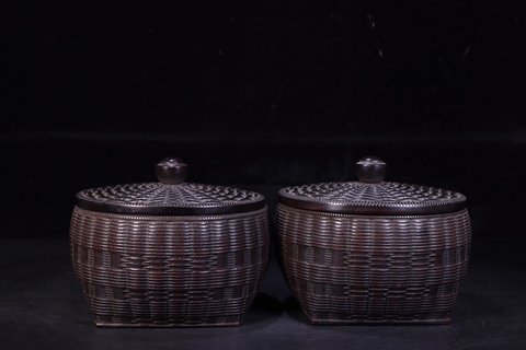 紫檀|回流：老紫檀木雕萝筐形茶叶罐一对。