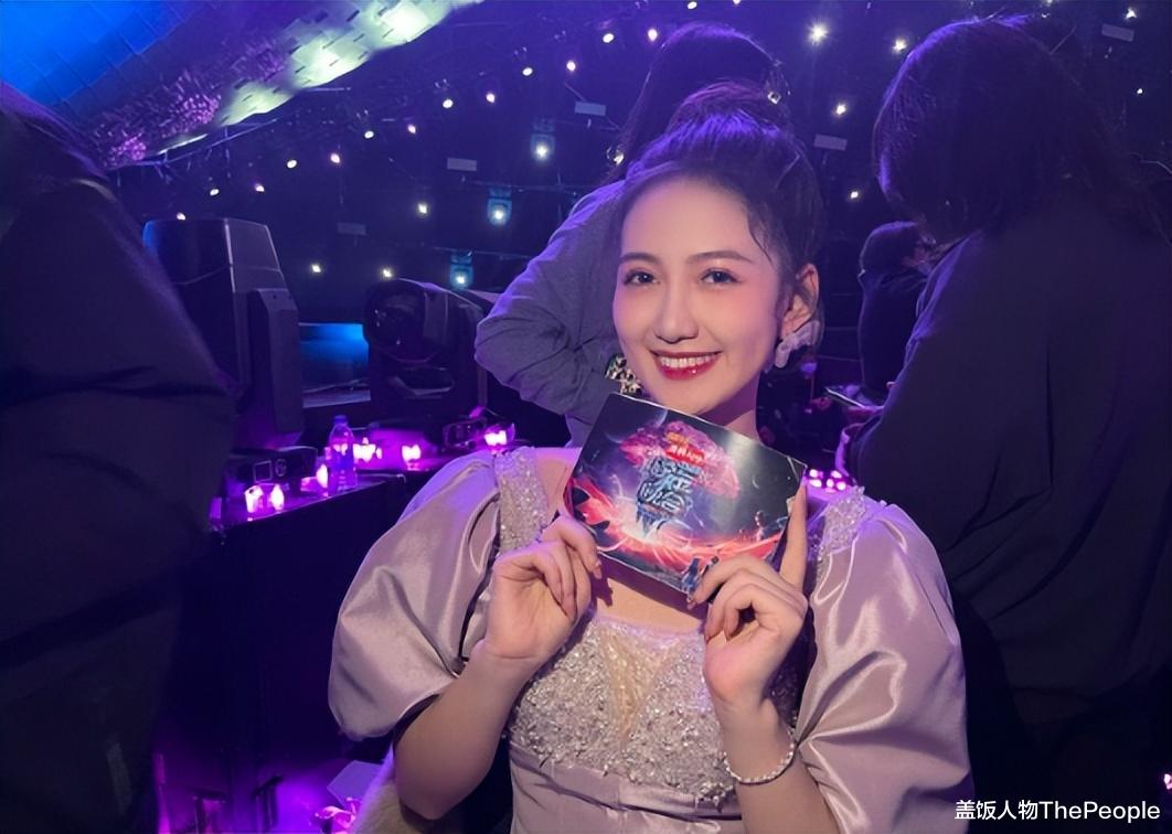 主持人|湖南台主持大换血:新人上位,四小花分崩离析,一姐之争仍在继续