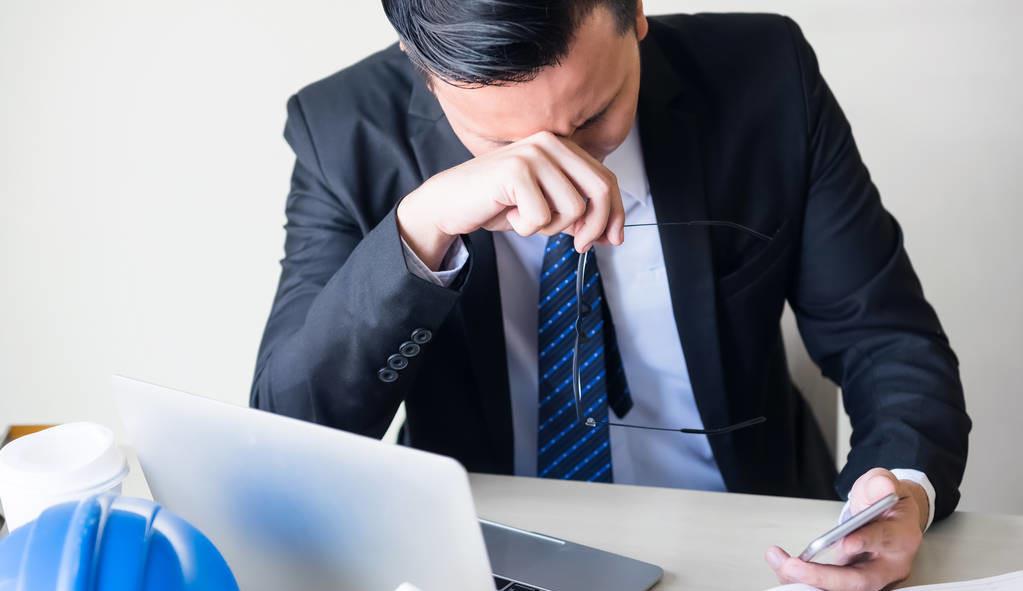 李明|表面友好，背后捅刀，职场“小人”不得不防，3招教你认清真面目