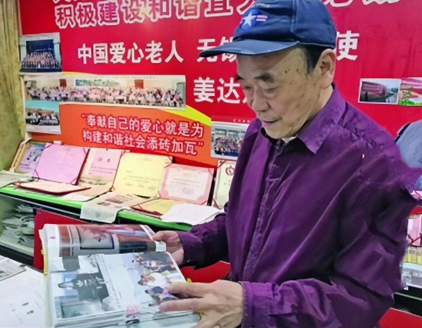 原创歌手丛飞捐款做慈善,自己患癌无钱医治,妻子被害女儿成孤儿