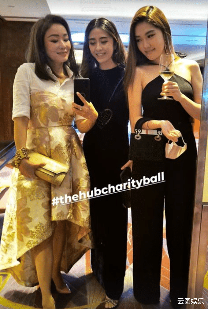 汤镇业|汤镇业长女与汤镇宗小女儿盛装出席晚宴!俩堂姐妹美貌出众身材好