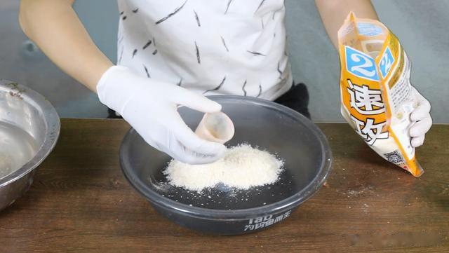 饵料|专治各种鲫鱼，鲤鱼不开口，饵料搭配方法，喜欢野钓先收藏！