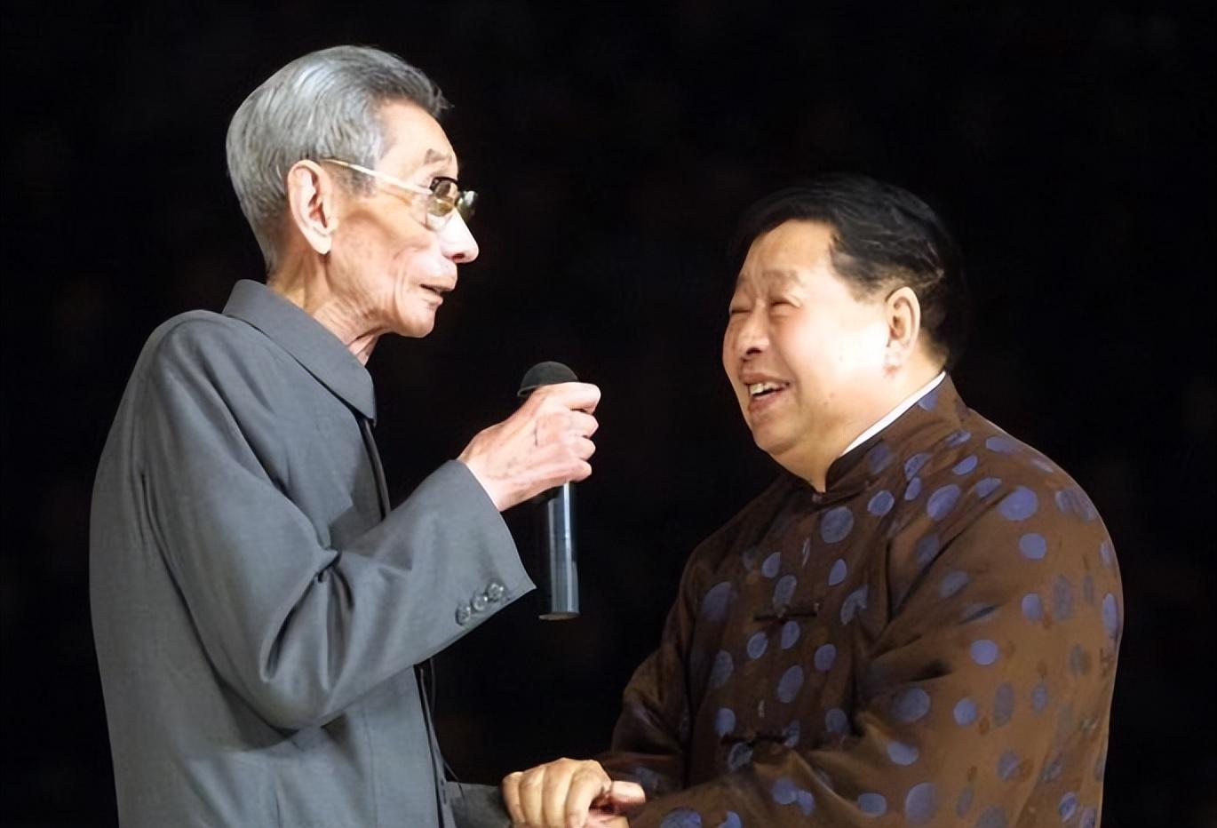 相声|又闹笑话?65岁陈寒柏演出自称“相声泰斗”与师爷侯宝林齐名!