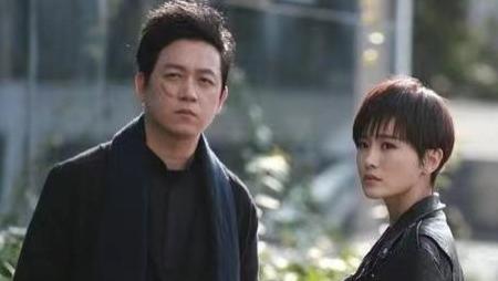 小姐姐|48小时曝出6段恋情，42岁女星夜会俩鲜肉，娱乐圈的周末好精彩！