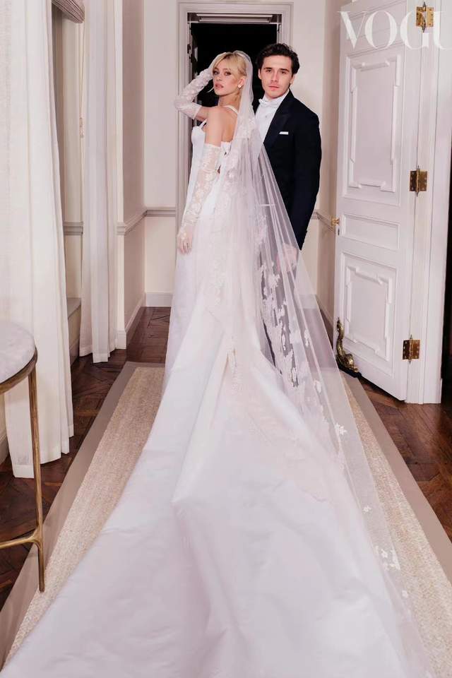 维多利亚·贝克汉姆|贝嫂不顺心！大布婚礼筹备被亲家排外很窝火，儿子擅自改姓更闹心