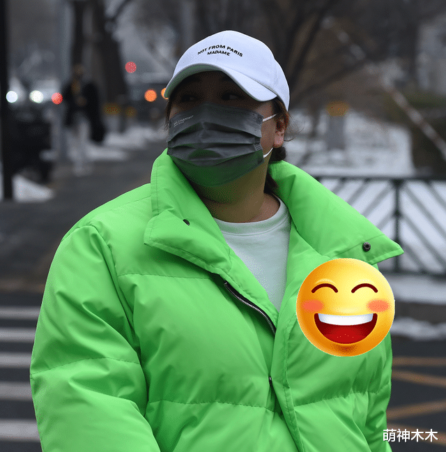 赵丽颖|明星春晚私服太抢眼:宋茜万元大衣似炸鸡,赵丽颖千元外套被吐槽