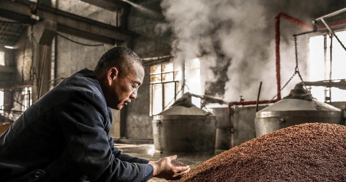 脾胃|天冷喝酒忌讳多,专家提醒:牢记白酒“3不喝”,早知早受益