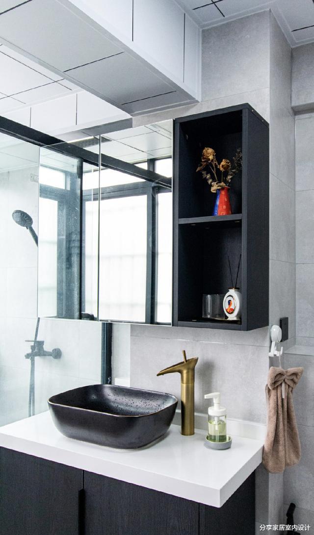 76平两居室,巧妙设计变成三房,极简装修不做吊顶,太喜欢啦!