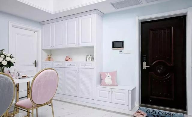 换鞋凳+鞋柜,这样的玄关才是明智的设计,后悔我家没这样装