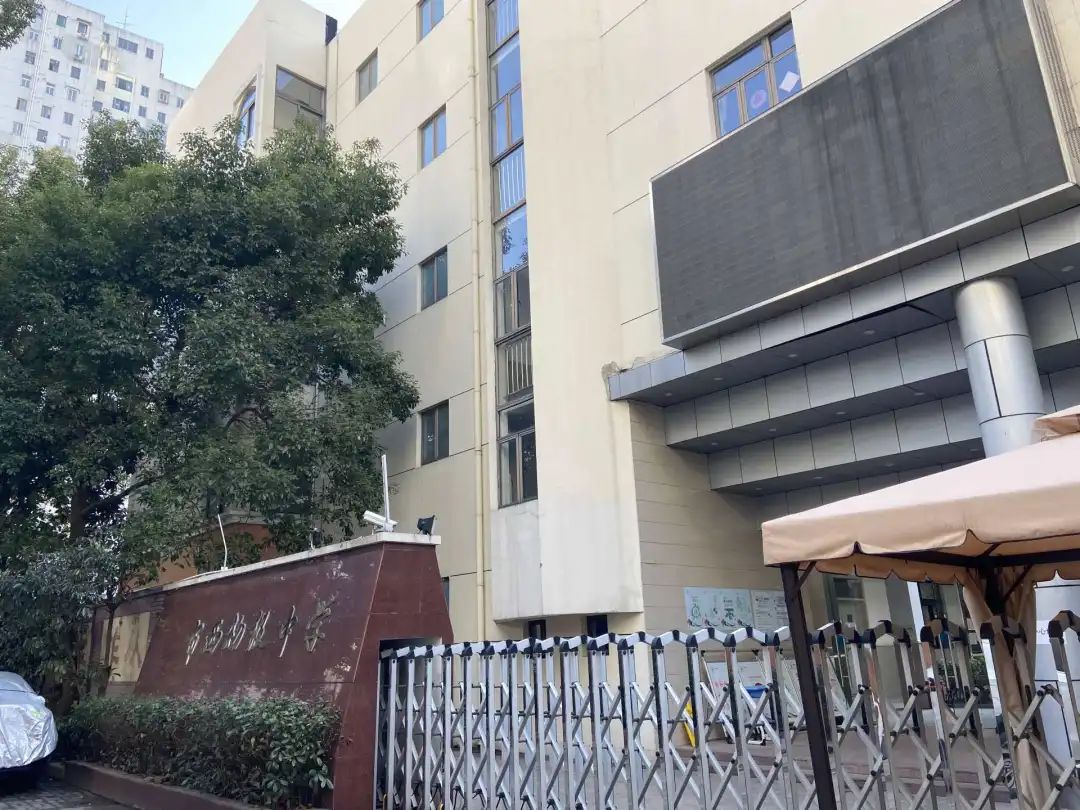 曹家渡|自住升学性价比之选 曹家渡7号线 对口一师附小 沪中新苑测评
