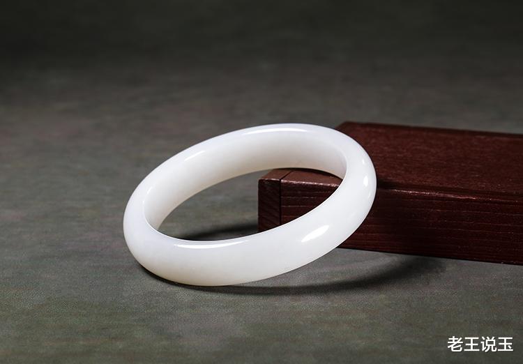 玉雕|玉雕中的素活儿,最是令人心动