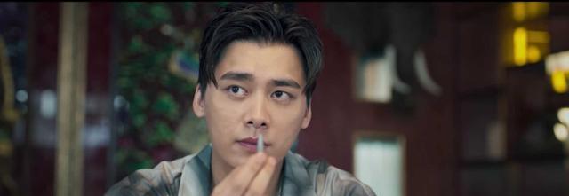 廖永嘉|《暗夜行者》廖永嘉果然不简单，缉毒队长的背后，竟是个双重卧底