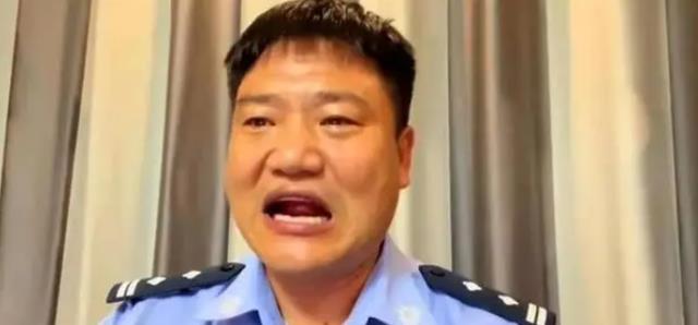 |网红老陈直播间诉苦，直言月收入2万多，比不上18线小网红