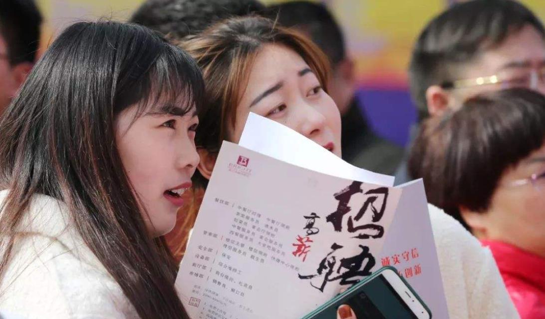 二胎|出生率创历史新低？“二孩三孩”都不见成效，上亿老人要咋办？