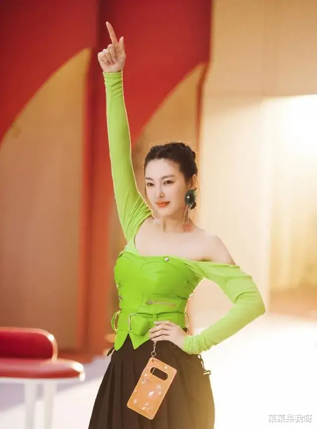 张雨绮|王全安主动约张雨绮一起吃饭,张雨绮喝得醉意朦胧,王安全主动护送回家