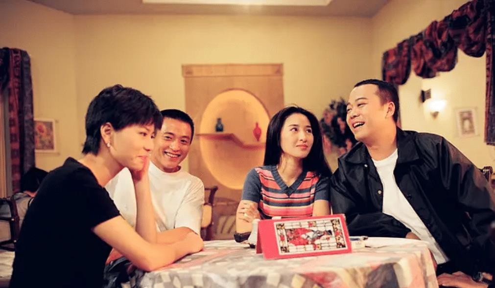 刘仪伟|《陀枪师姐2021》被一群中年大叔大婶油腻到，港剧真的已死？