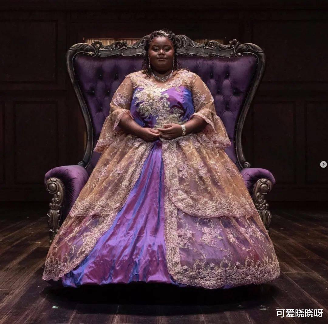 迪士尼|“打破一切标准”的《美女与野兽》，毁了谁的童年？