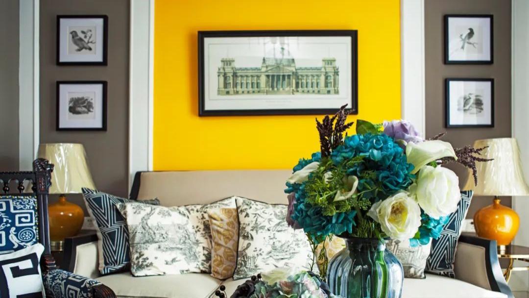 一个人看万山红遍，层林尽染