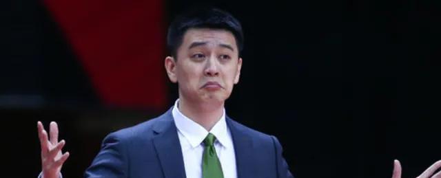 鲁迪·戈贝尔|杨鸣痛失爱将，辽宁诚心换周琦，郭艾伦暗示离队，冠军奖杯尴尬