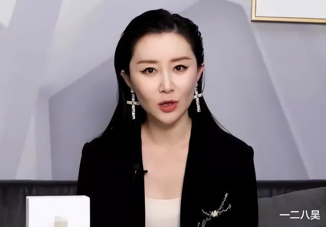 薛芷伦|年轻时艳压群芳，人到中年却沧桑如鬼，这些女明星怎么了？