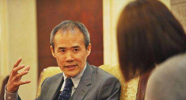 退休金|王石娇妻小他30岁，69岁之时喜得“幼女”，每月退休金惹人羡慕！