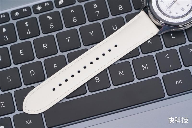 一加科技|第一次实现皮肤测温！小米Watch S1 Pro首发评测：千元全能表