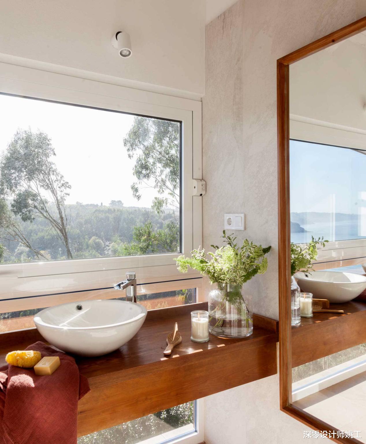 洗漱台前有玻璃,装镜柜+洗漱柜舍不得移位,这5种办法你挑着用