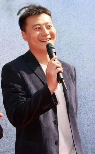 任程伟|演员任程伟：花9块钱把妻子娶进门，成名后不弃患难妻