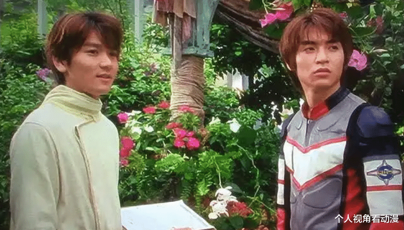 漫画|迪迦奥特曼：为什么大古没有被抓起来做研究？而飞鸟就被盯上了呢