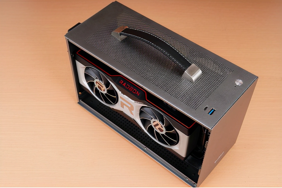 playstation5|超频三蜂鸟I100 PRO MESH,终于完美了?