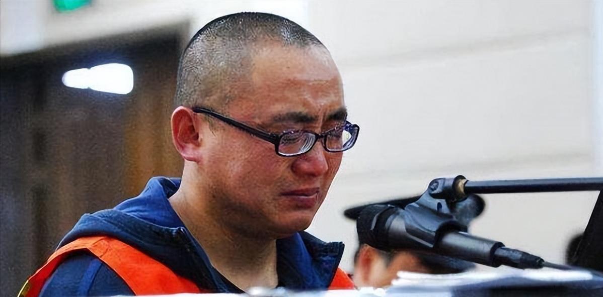 “红桃五”通缉犯潜逃16年,混进佛门存款70万,落网时成寺庙主持