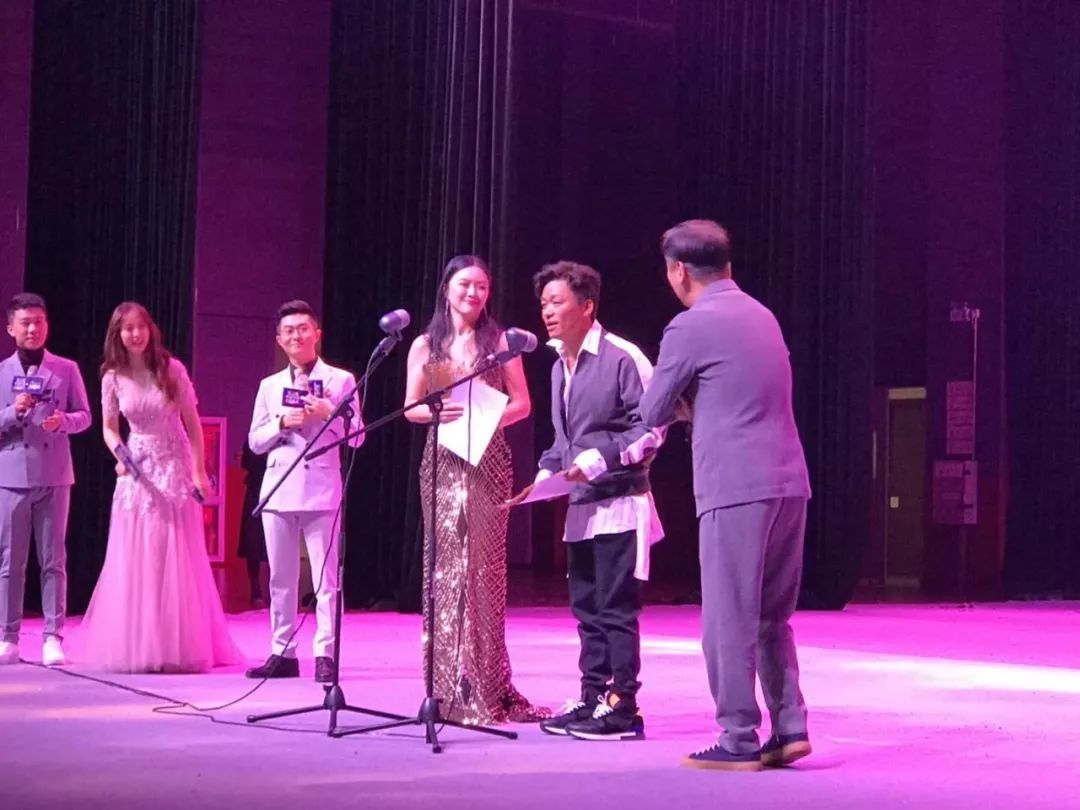 王宝强|40岁王宝强近况欠佳！皱纹明显老了很多，不及58岁甄子丹年轻