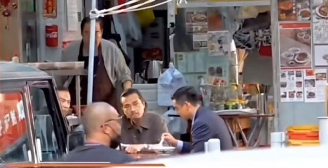 彭于晏|刘德华彭于晏合作新片，彭于晏穿西服亮相，颜值上升获夸赞