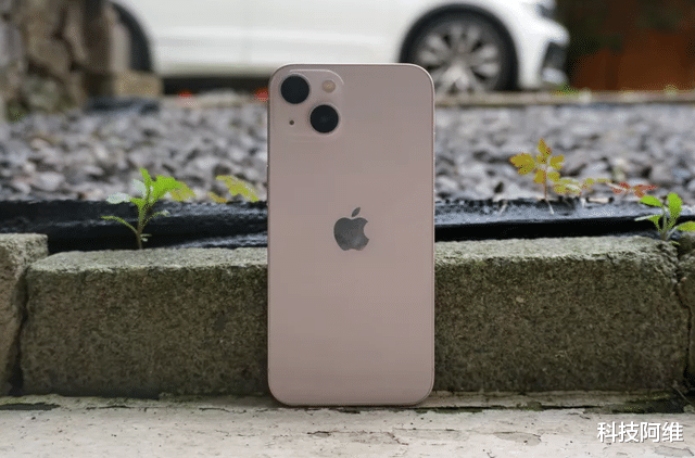iPhone|官方直降950元，256GB+苹果A15，618热销iPhone售价大跳水