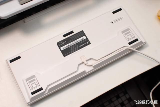 机械键盘|安静!声音太大影响办公,杜伽K320W金牛座三模机械键盘了解一下