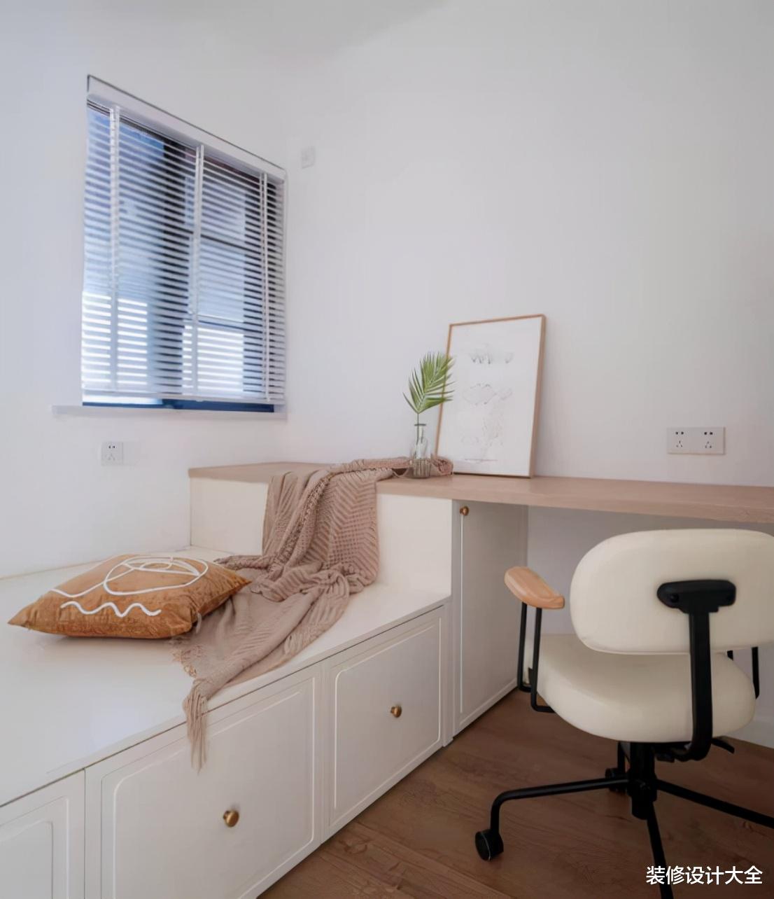 118㎡的三居室,空间色彩明丽,玄关设计太提升颜值了!