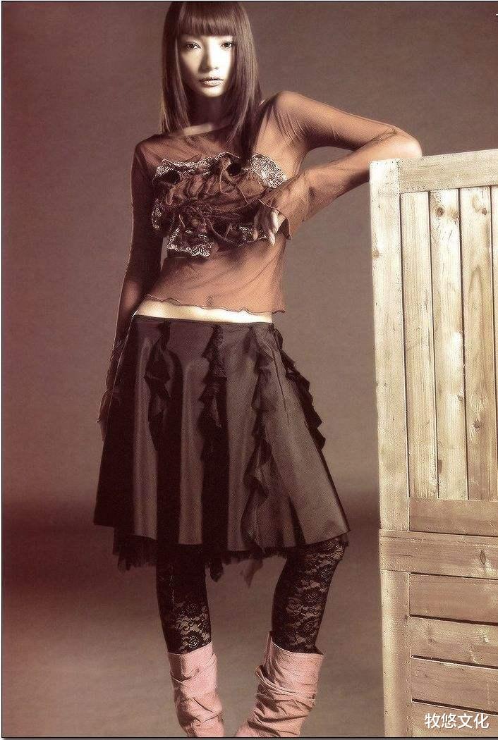 超模|细数10位超模出身的女演员,个个都是大长腿,开车了请系好安全带