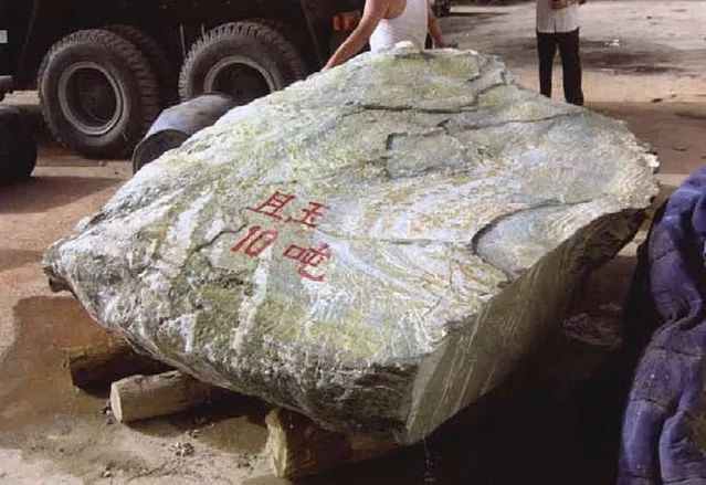 |瑕疵,买和田玉时“还价”的筹码?