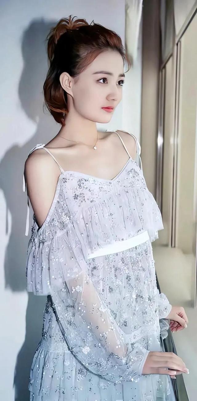 徐璐|明星高清写真—性感甜美的徐璐