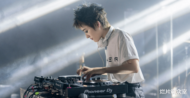 相声|盘点一下2022年内娱,都发生了那些“大事件”