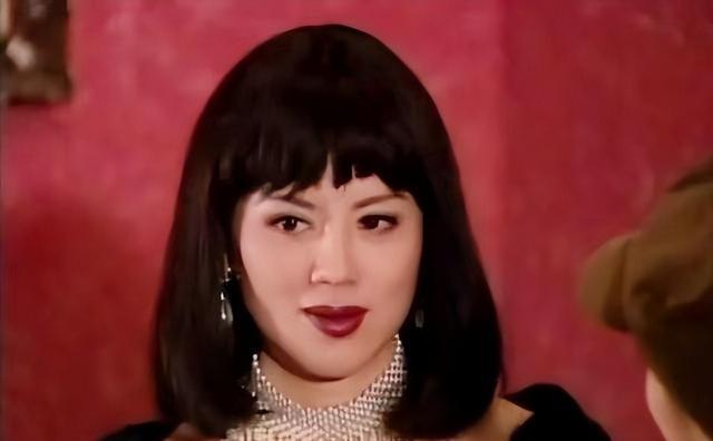 宫雪花|她被誉为中国第一美妇，受克林顿接见，坐过牢生过娃，今依然单身