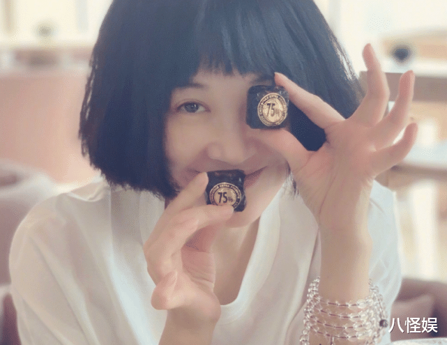 许晴|网传许晴遭封杀，主演电影疑被换脸，工作室晒近照辟谣：无事