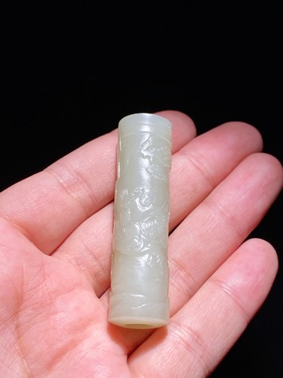 和田玉籽料|清乾隆 和田玉籽料 狩猎图 诗文 玉勒子 挂件把件