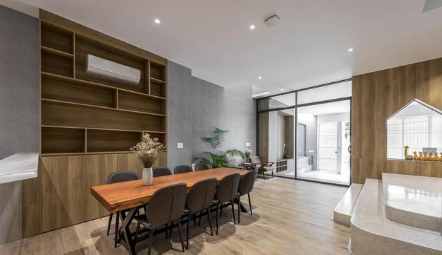 240的3层独栋别墅,拒绝豪华装修,“寒酸”场面让无数网友称赞